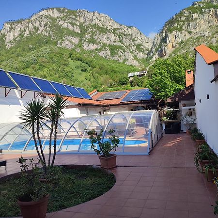 Pensiunea La Dolce Vita Băile Herculane Extérieur photo