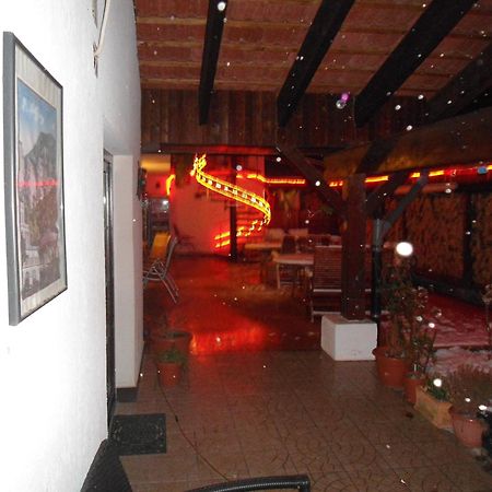 Pensiunea La Dolce Vita Băile Herculane Extérieur photo