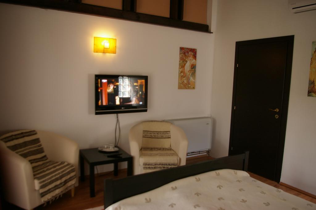 Pensiunea La Dolce Vita Băile Herculane Extérieur photo