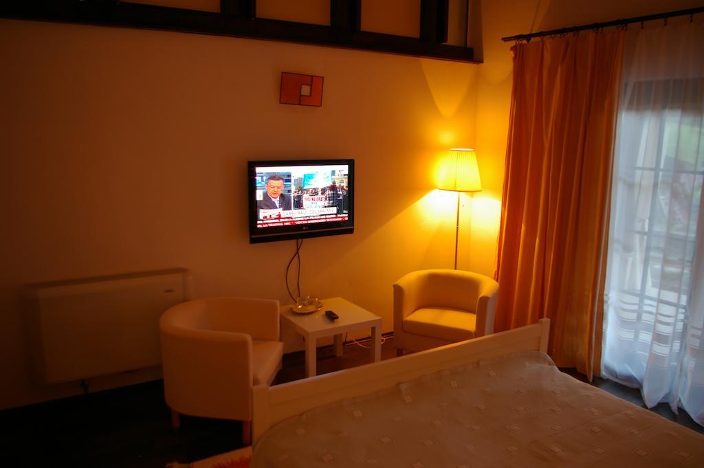 Pensiunea La Dolce Vita Băile Herculane Extérieur photo