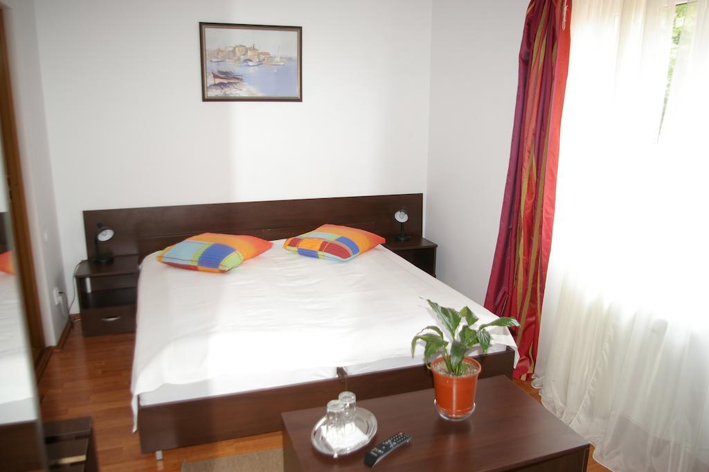 Pensiunea La Dolce Vita Băile Herculane Extérieur photo
