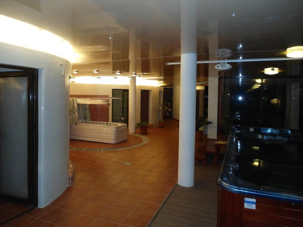 Pensiunea La Dolce Vita Băile Herculane Extérieur photo