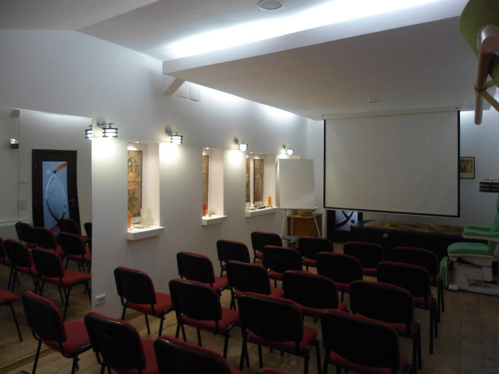 Pensiunea La Dolce Vita Băile Herculane Extérieur photo